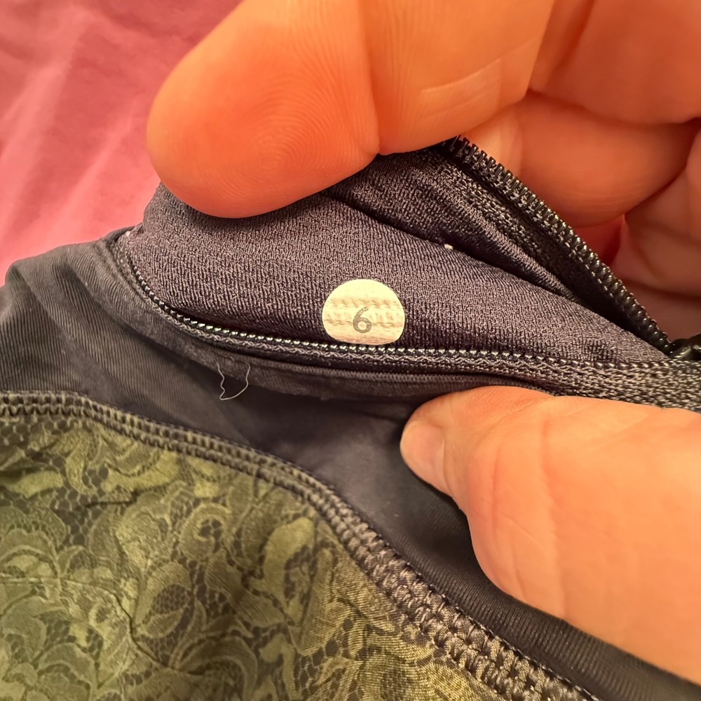 Women/ Size 6/Lululemon Bundle - Picture 4 of 13